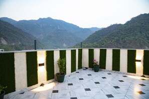 View from property - Hotel Dream Inn (Narendranagar)