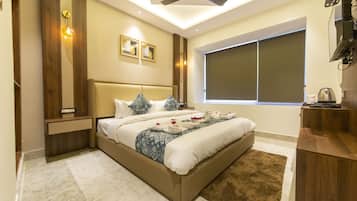 Suite estudio Premium | Ropa de cama de alta calidad, colchones viscoelásticos, minibar