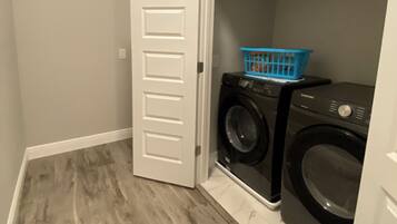 Rumah, 3 kamar tidur, balkon, pemandangan kebun | Interior