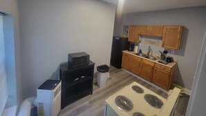 Apartment, 1 Bedroom, Smoking, Balcony | Interior