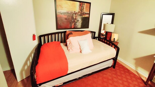 Shared Dormitory, 1 Bedroom | 1 bedroom - Room-fall Room 3min From Yale, And Other (New Haven)