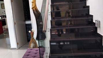 Casa, 2 habitaciones, con acceso para personas discapacitadas, patio | Interior