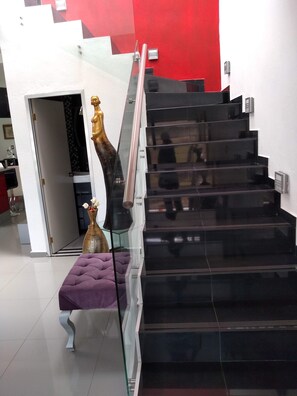 Casa, 2 habitaciones, con acceso para personas discapacitadas, patio | Interior