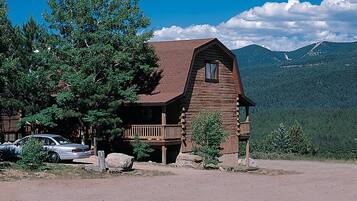 Cabin, 3 Bedrooms | Exterior
