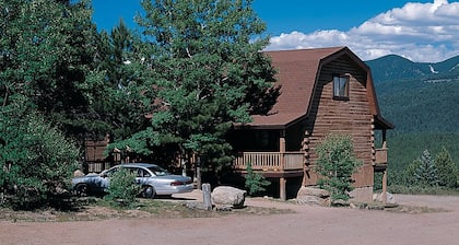 Entire Charming Cabin With Lake And Mountain View at Angel Fire