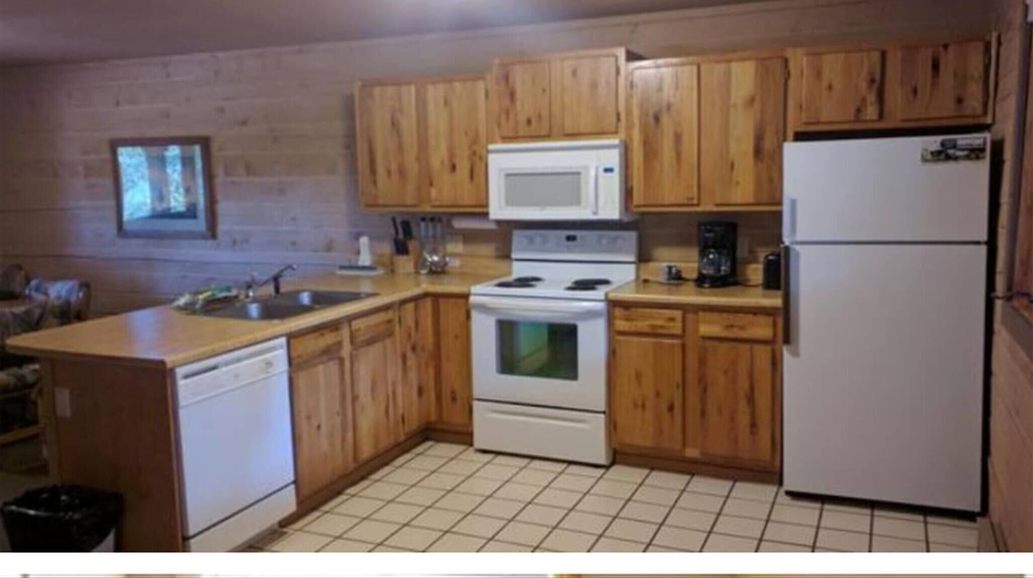 Cabin, 3 Bedrooms | Dapur peribadi