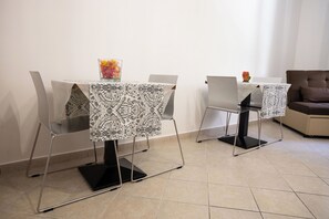 Appartement, 3 chambres, accessible aux personnes à mobilité réduite, fumeurs | Restauration