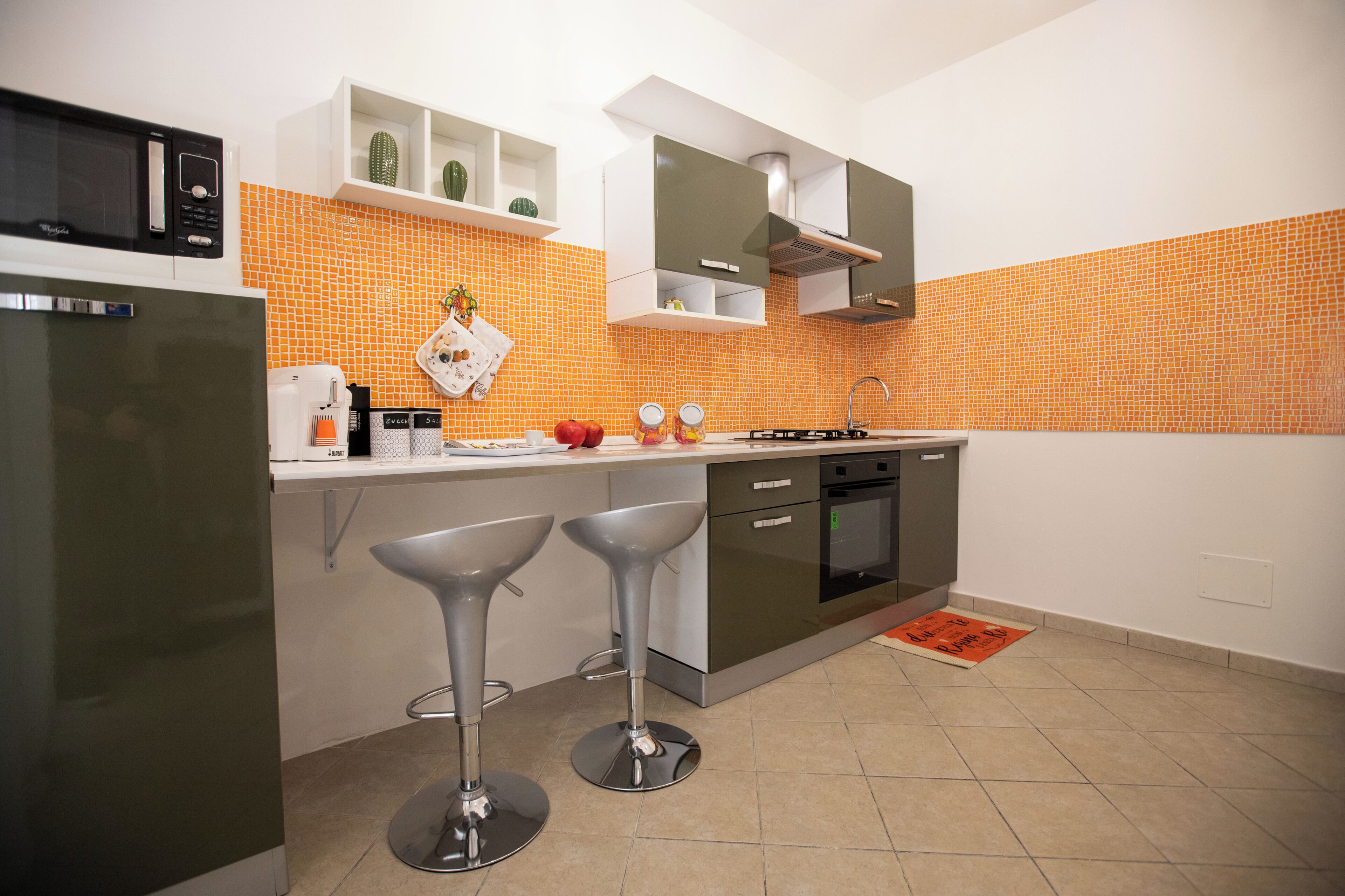 Apartment, 3 Bedrooms, Accessible, Smoking | Private kitchen