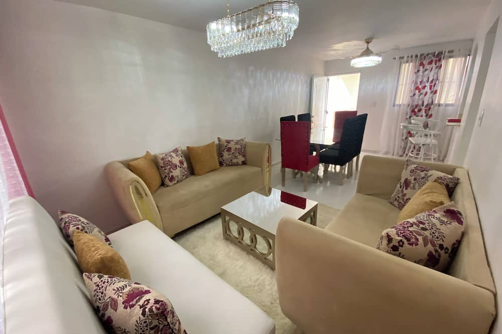 9DR 3-bedroom Apartment Near Monumental Area