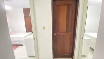 Departamento, 3 habitaciones, patio, vista al jardín | Interior