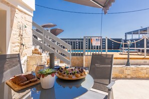 House, 4 Bedrooms, Accessible, Smoking | Terrace/patio