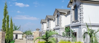 Lusaka Luxe: Your Private Oasis Awaits in the Heart of Zambia