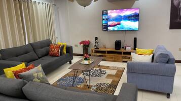 Apartemen, 2 kamar tidur | Lounge
