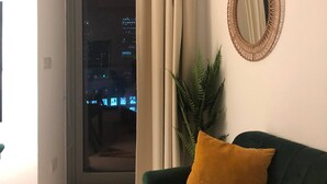 Unclassified image, 5 of 37, button - Cosy Little Studio With Marina &partial Beach View (Dubai)