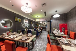 Desayuno buffet incluido todos los días