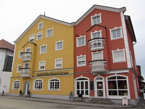 Front of property - Frühstückspension WAGNER (Hutthurm)