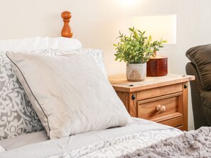 2 bedrooms, individually decorated, individually furnished, free WiFi - Gerrard House Apartment (Llandudno)