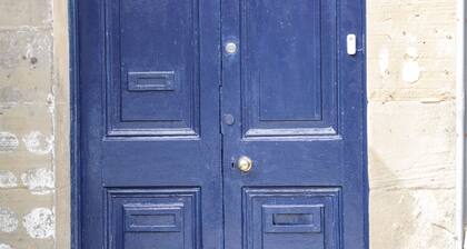 Gerrard House Apartment