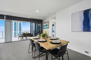 Dining - 4 Bedroom Ocean View Unit at Circle on Cavill (Surfers Paradise)
