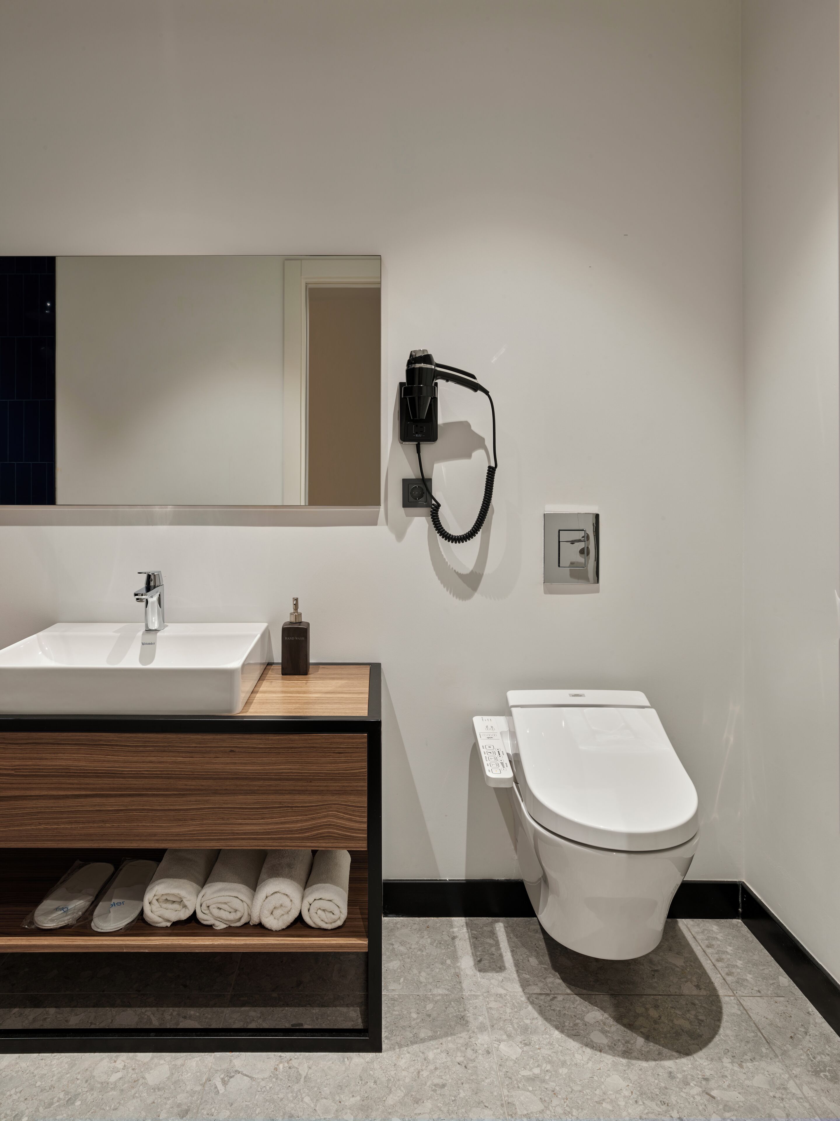 shower, rainfall showerhead, eco-friendly toiletries, hair dryer