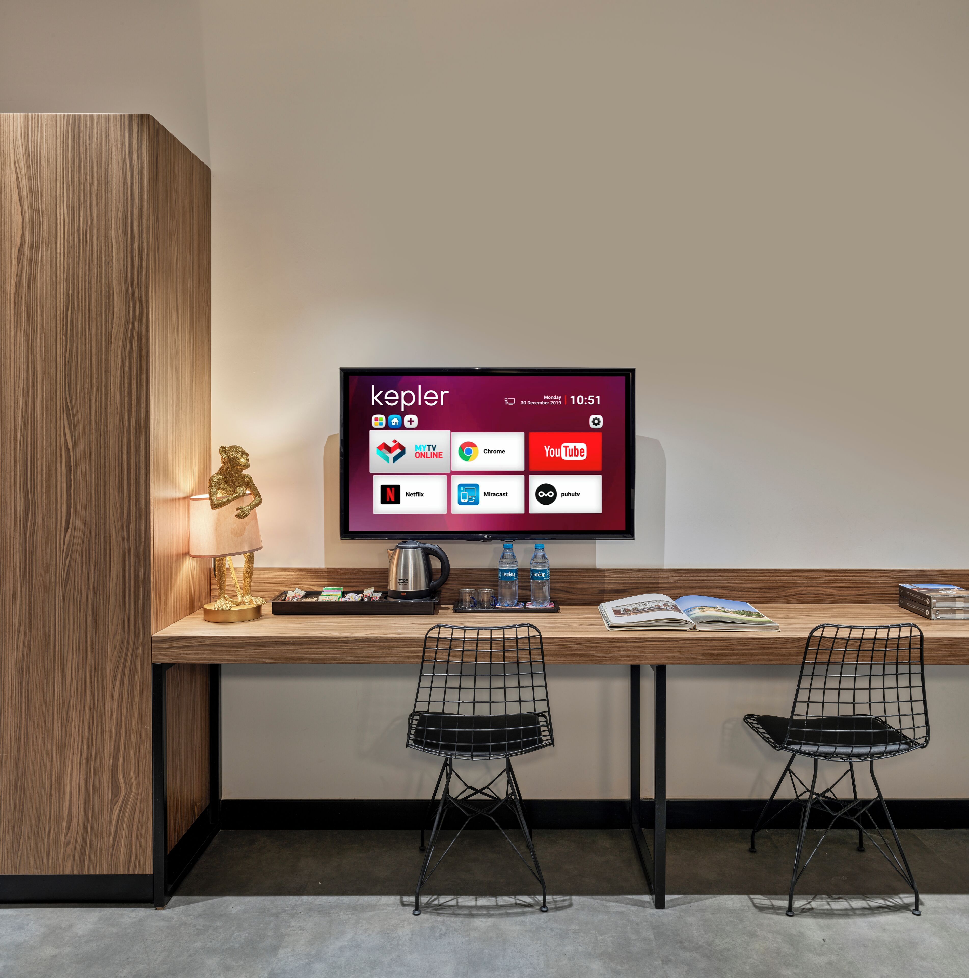 vip room | 1 bedroom, egyptian cotton sheets, premium bedding, memory-foam beds