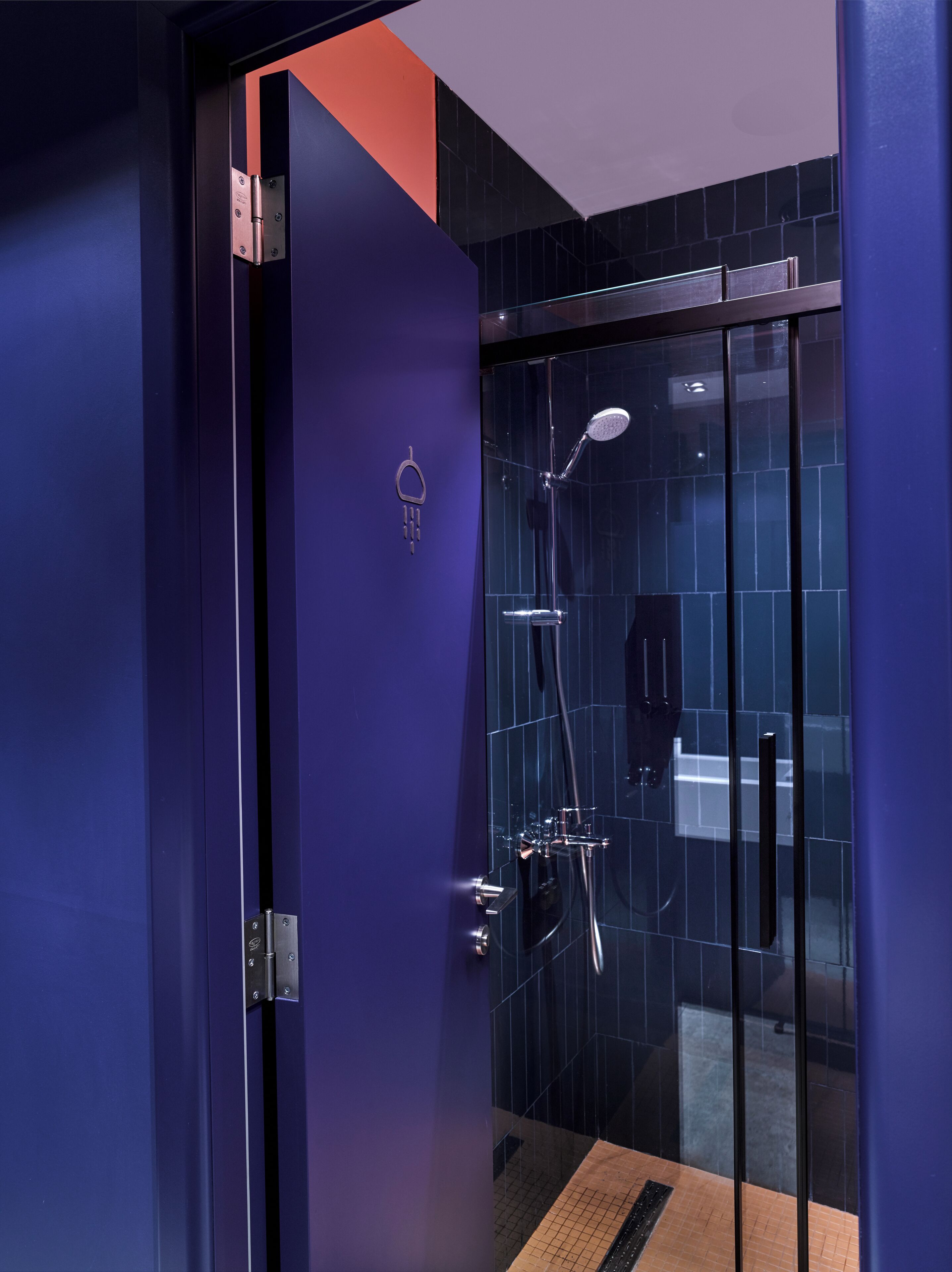 shower, rainfall showerhead, eco-friendly toiletries, hair dryer