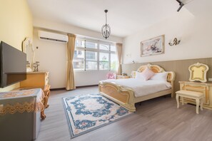 Free WiFi, bed sheets - Purple Flower House (Tainan)