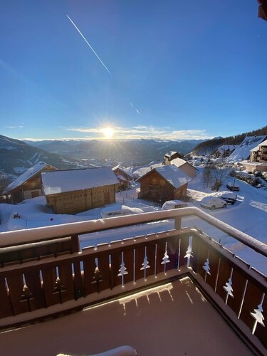 JOLI DUPLEX DE 36 m2 À REALLON STATION