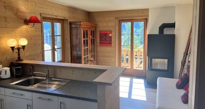 TrĂšs charmant 2,5 piĂšces dans un superbe chalet