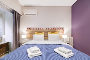 Free WiFi, bed sheets