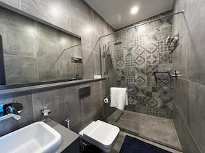 Apartment | Bathroom
