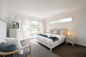 4 slaapkamers, een bureau, gratis wifi, beddengoed