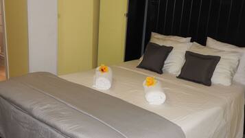 Internet, bed sheets