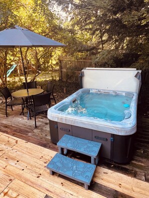 Baignoire à remous extérieure