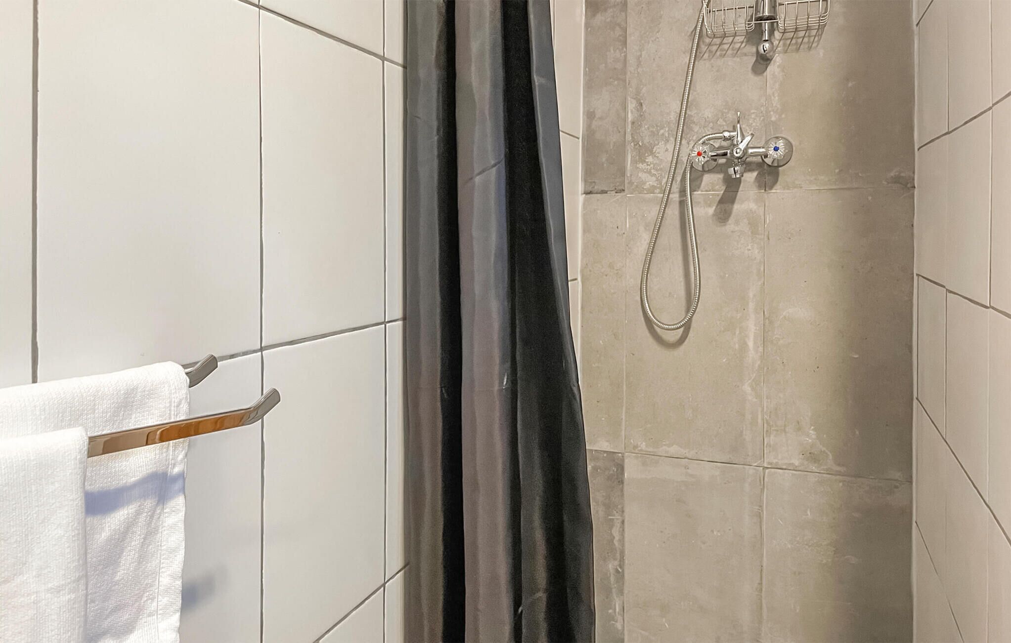 Ducha y secador de pelo