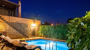 Unclassified image, 5 of 37, button - Pool Villa Relax (Opatija)