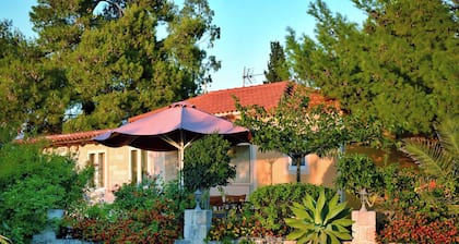 Beautiful Cottage sea View, Near the Beach, Greece