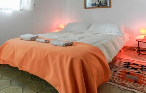 4 bedrooms, free WiFi, bed sheets