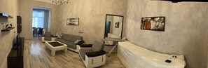 Deluxe Apartment | 2 bedrooms, desk, soundproofing, iron/ironing board - AZNEFT SEASIDE  DELUXE APARTMENT (Baku)