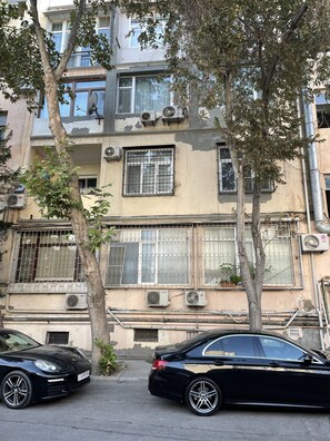 Deluxe Apartment | Balcony view