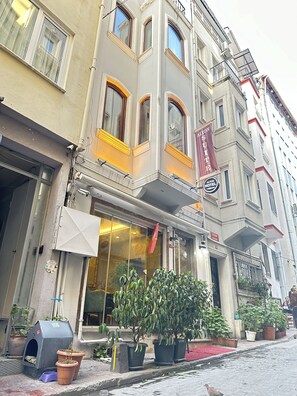 Façade de lâhĂ©bergement