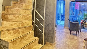 Quầy tiếp tân