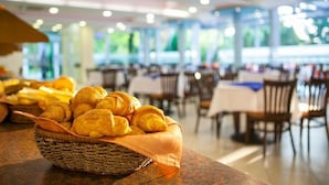 Free daily buffet breakfast - Strandzha Hotel (Varna)