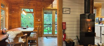 Karelia - Luxury Finnish Log Cabin w/Hot-tub