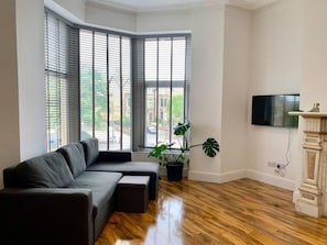 Apartment, 1 King Bed with Sofa bed | Living room