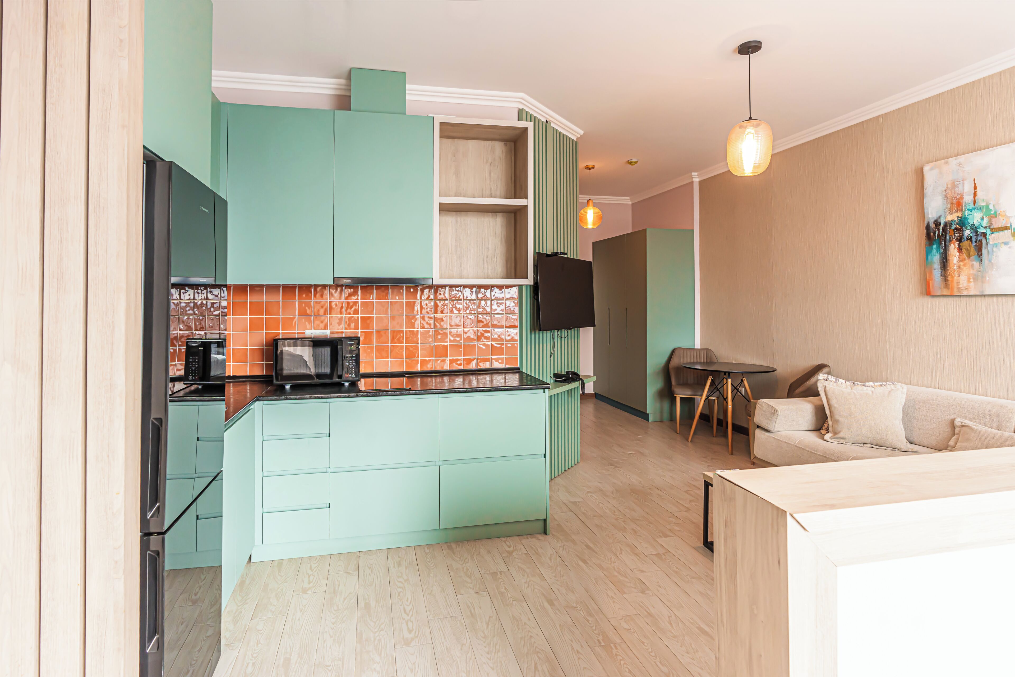 Superior Room | Minibar, desk, laptop workspace, iron/ironing board