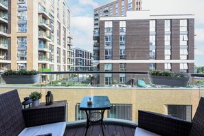 Standard Apartment | Terrace/patio