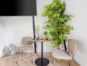 Queen Room | Kostenloses WLAN, Bettwäsche