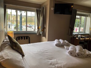 Tweepersoonskamer | Een strijkplank/strijkijzer, gratis wifi, beddengoed