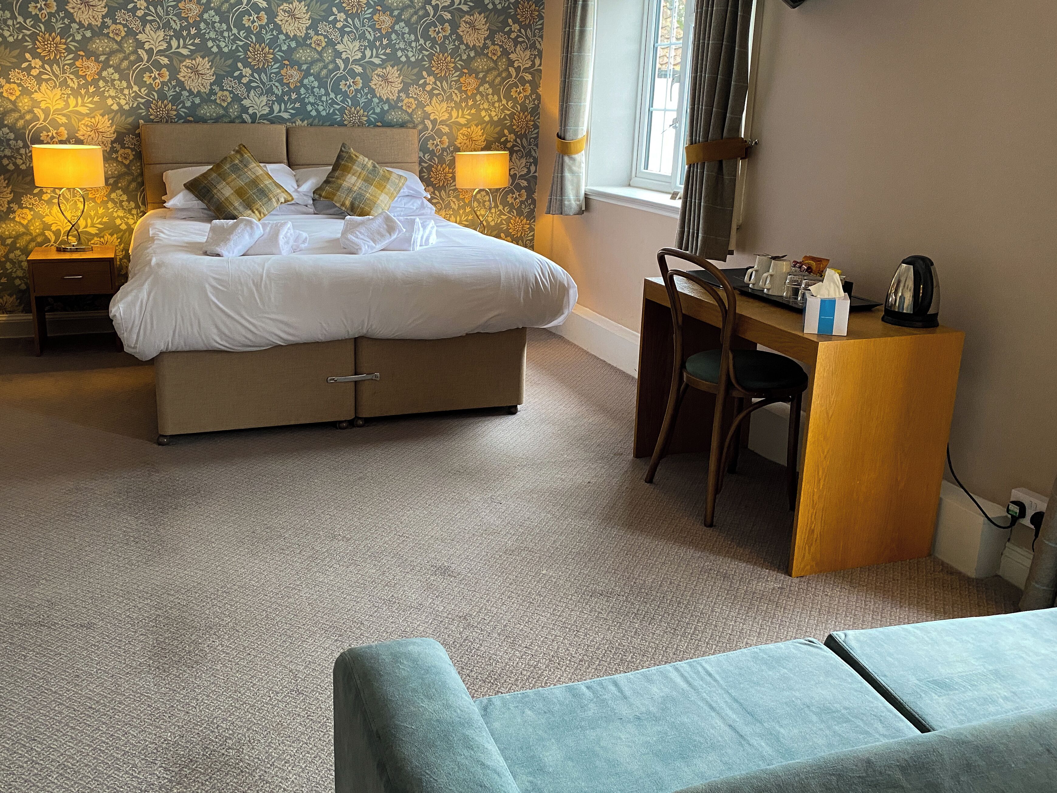 Family Double Room | Iron/ironing board, free WiFi, bed sheets